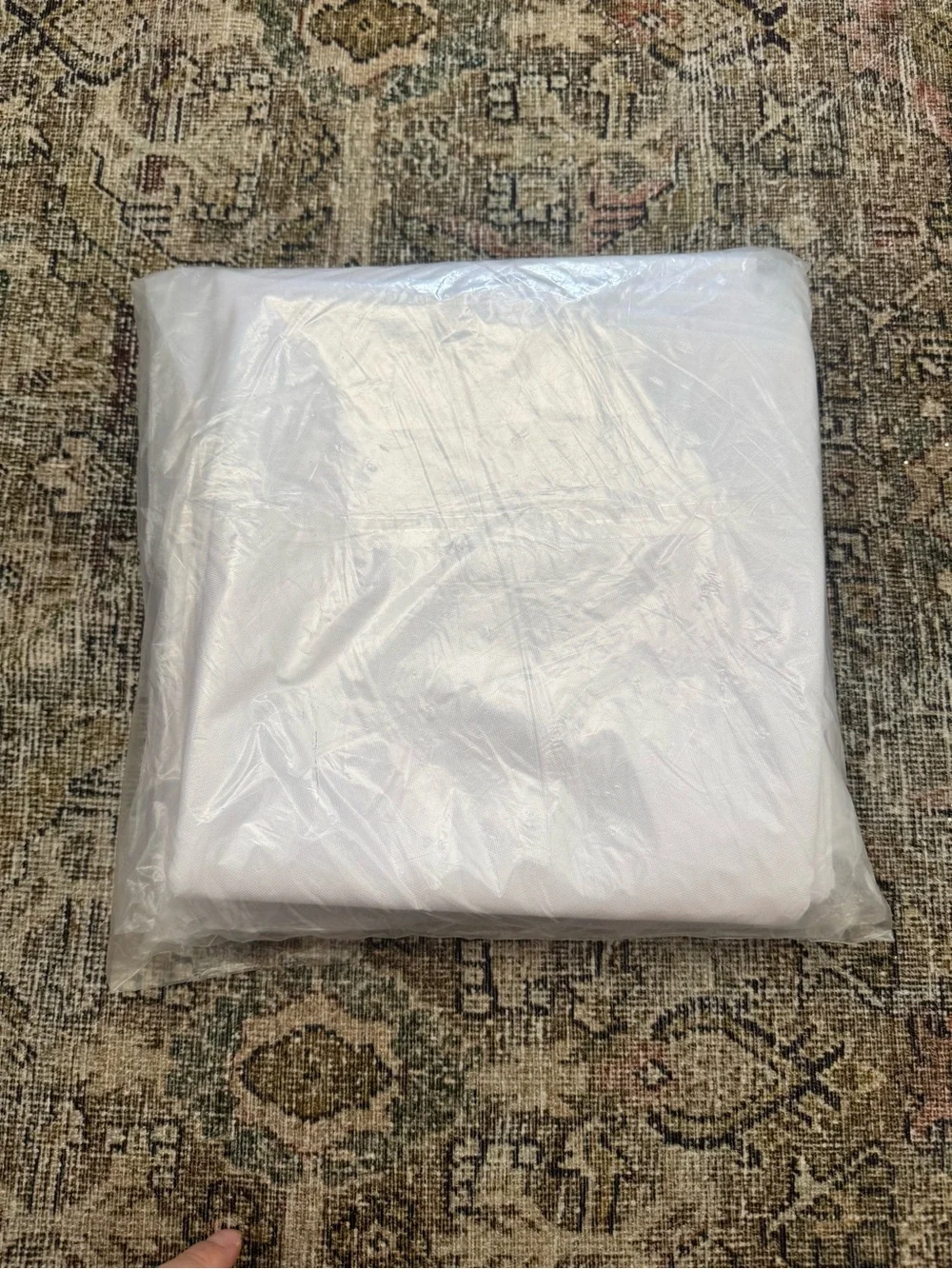 Set of 2 White 70-Inch Polyester Tablecloths